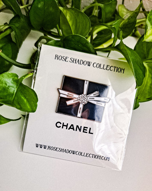 Chanel gift box Magnetic Pin